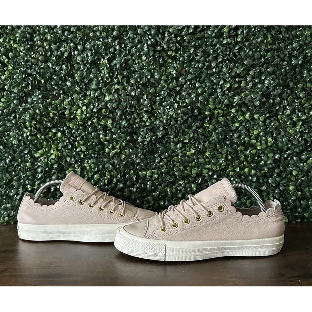 Converse Chuck Taylor All Star Frilly Thrills Pink Shoes Women Size 8 Sneakers